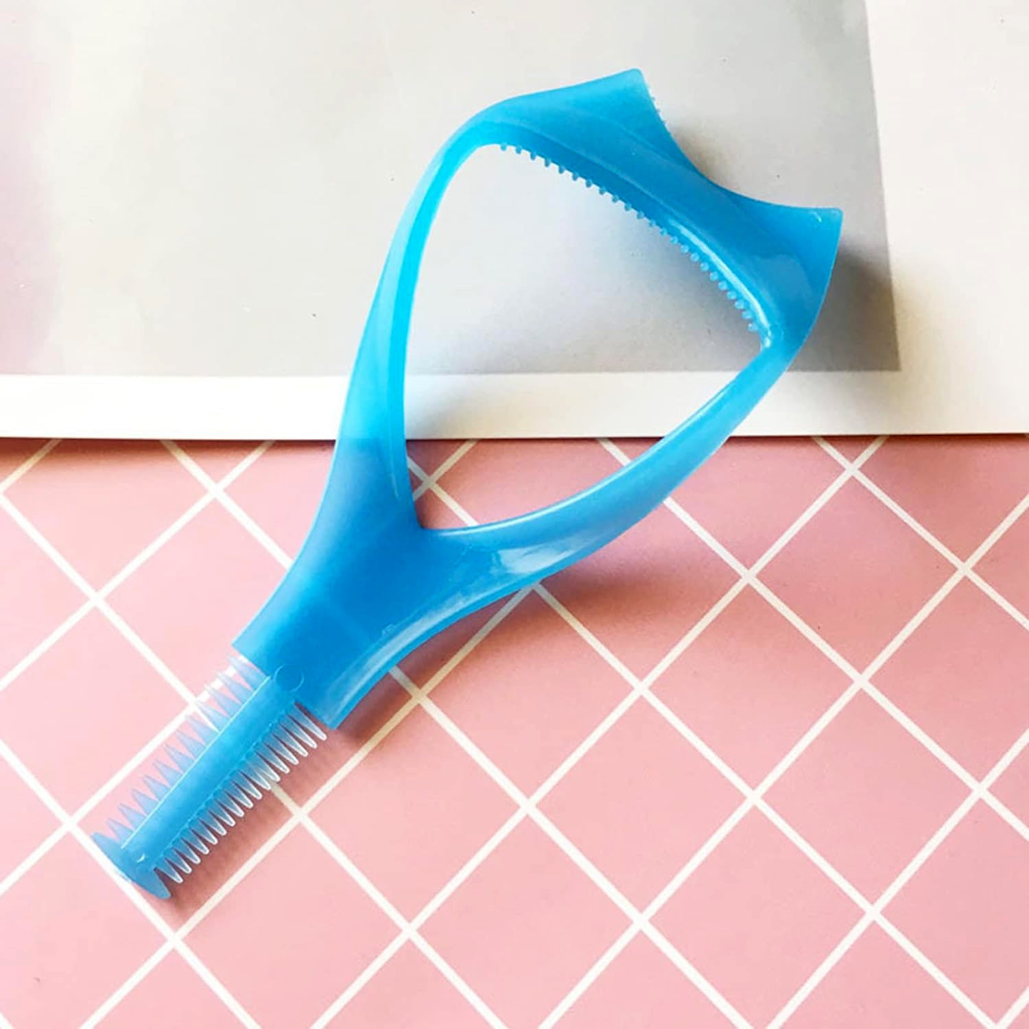 3 in 1 Plastic Makeup Cosmetic Eyelash Tool Lash Mascara Applicator Eyelashes Guide Eyelashes Brush Curler Comb Eye Makeup Tool Female Supply (1 Pc) 3 in 1 Plastic Makeup Cosmetic Eyelash Tool Lash Mascara Applicator Eyelashes Guide Eyelashes Brush Curler Comb Eye Makeup Tool Female Supply (1 Pc)